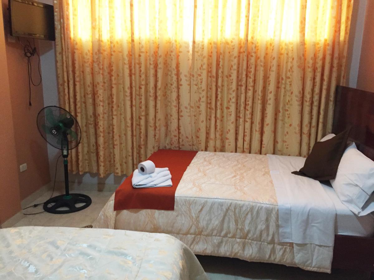 Victtorios Hotel Satipo Eksteriør bilde