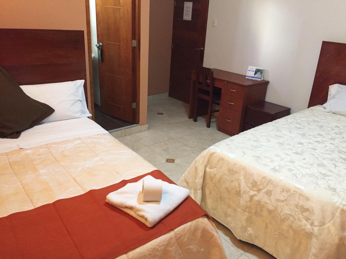 Victtorios Hotel Satipo Eksteriør bilde